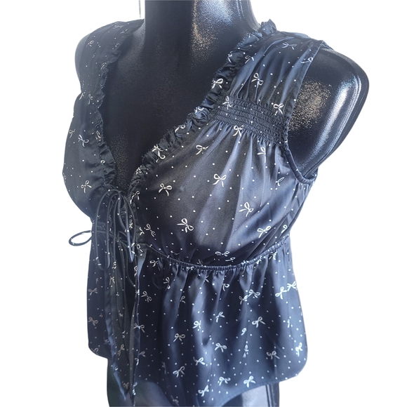 American Eagle Black Double Tie-Front Cropped Babydoll Top With Bow Print S - Picture 4 of 7
